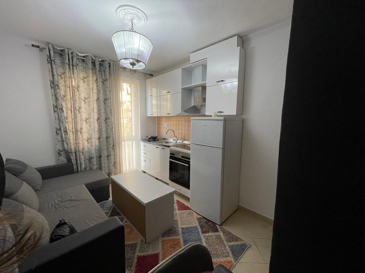 Lacasa-Wilson Square Тирана Екстер'єр фото
