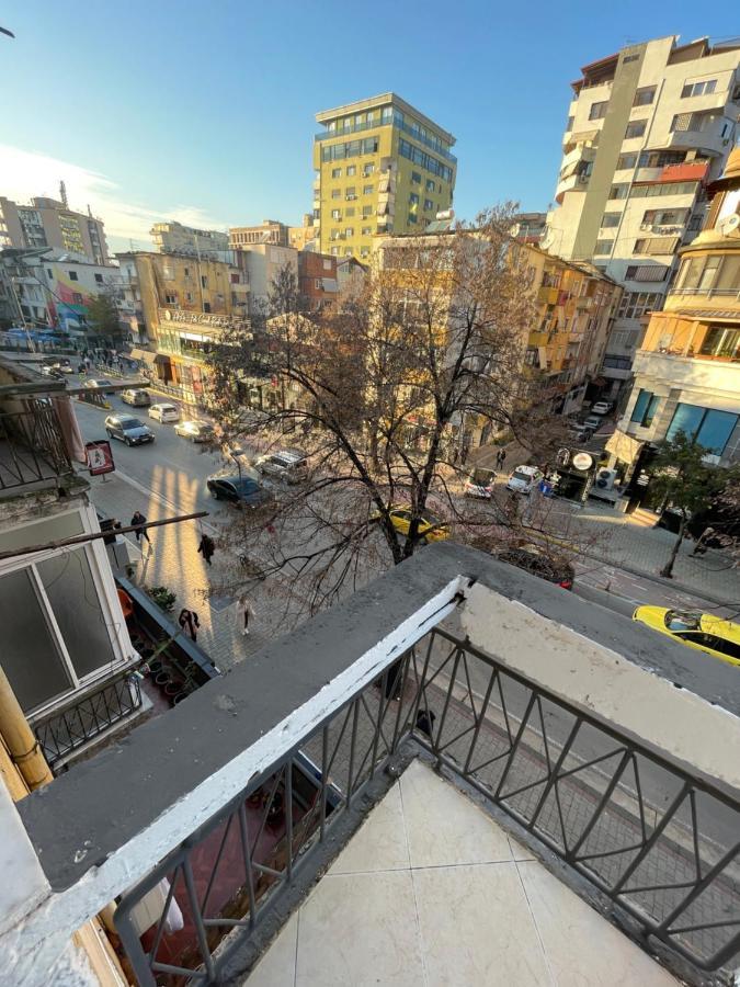 Lacasa-Wilson Square Тирана Екстер'єр фото